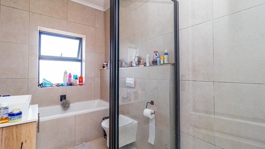 3 Bedroom Property for Sale in Sandown Western Cape